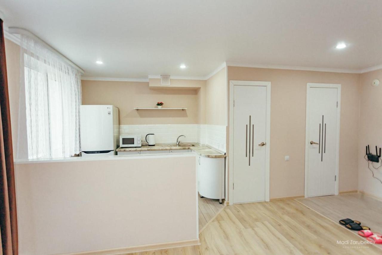 Apartmán Cosy flat Semej Exteriér fotografie