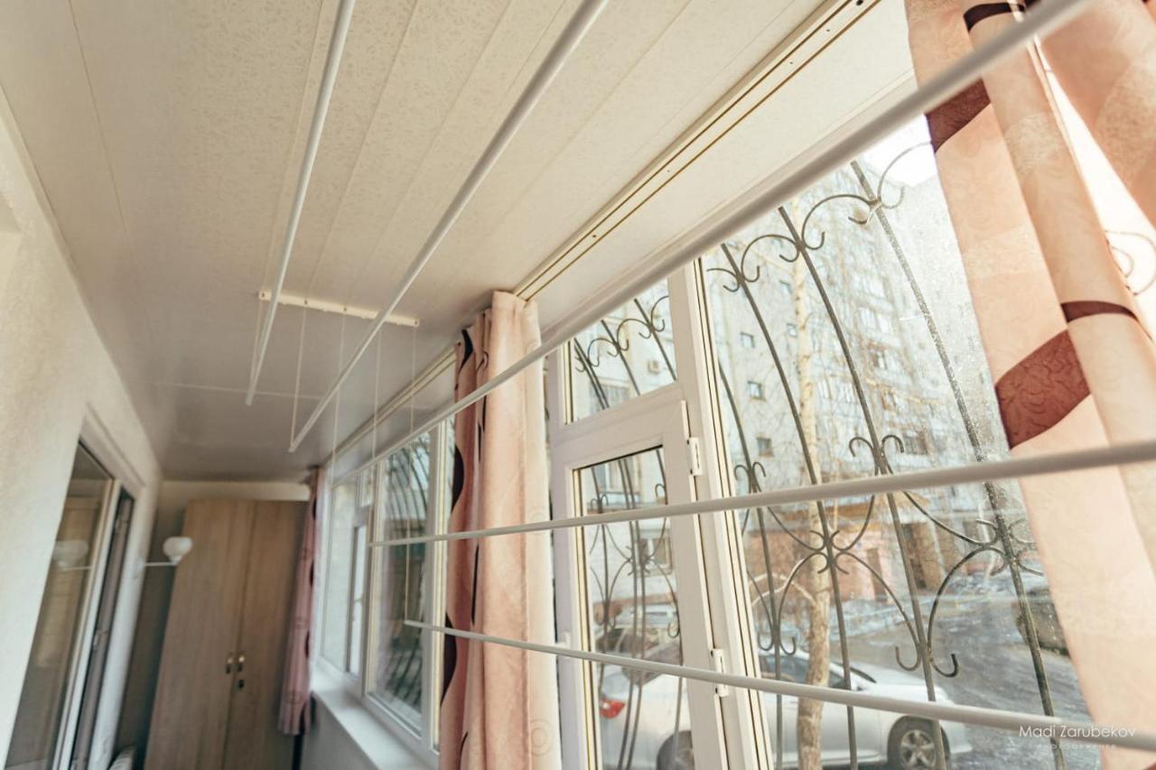 Apartmán Cosy flat Semej Exteriér fotografie